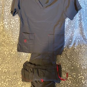 Carhartt scrub set